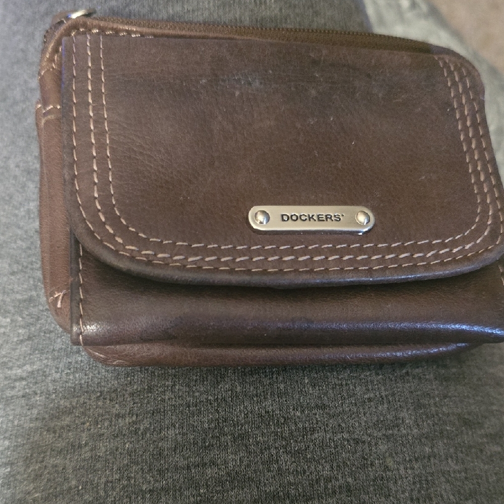 Dockers Rich Brown Leather Wallet